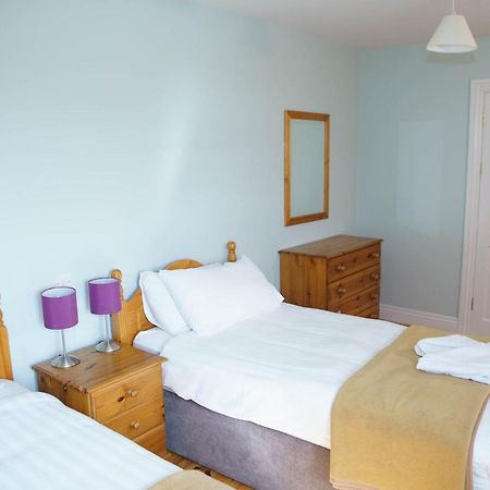Dingle Courtyard Cottages 4 Bed By Trident Holiday Homes Экстерьер фото
