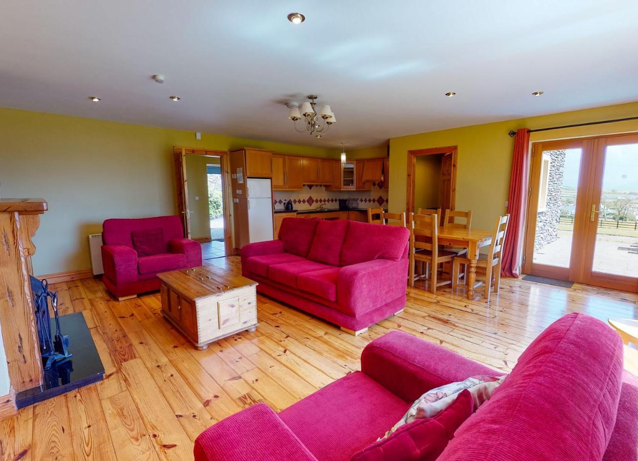 Dingle Courtyard Cottages 4 Bed By Trident Holiday Homes Экстерьер фото