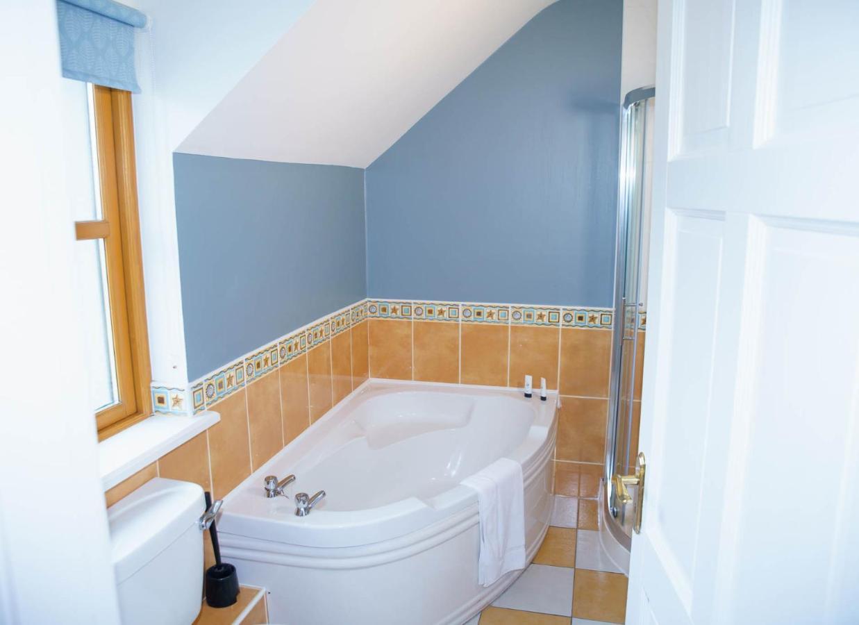 Dingle Courtyard Cottages 4 Bed By Trident Holiday Homes Экстерьер фото